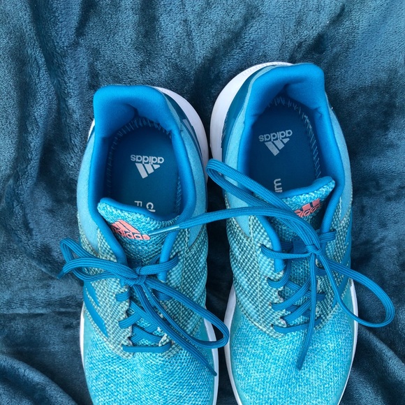 WOMENS ADIDAS RUNNING SHOES 7 - Picture 2 of 4